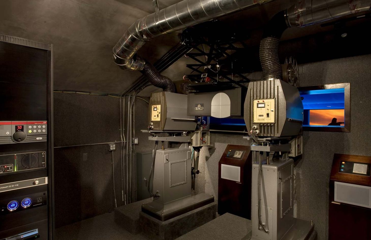 Home Theater Design, Creative Theater, Future Home, Blue Room, Projector